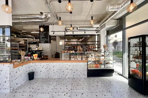 Homie Dessert & Bakery at Heart photo 1